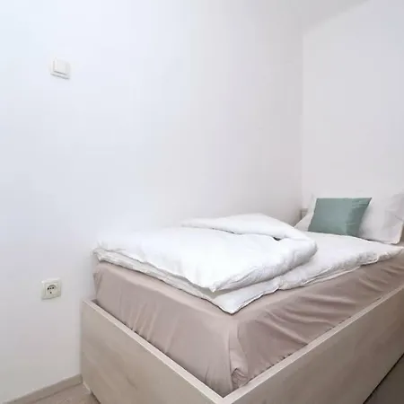 Centre Of With 2 Bedrooms スプリト